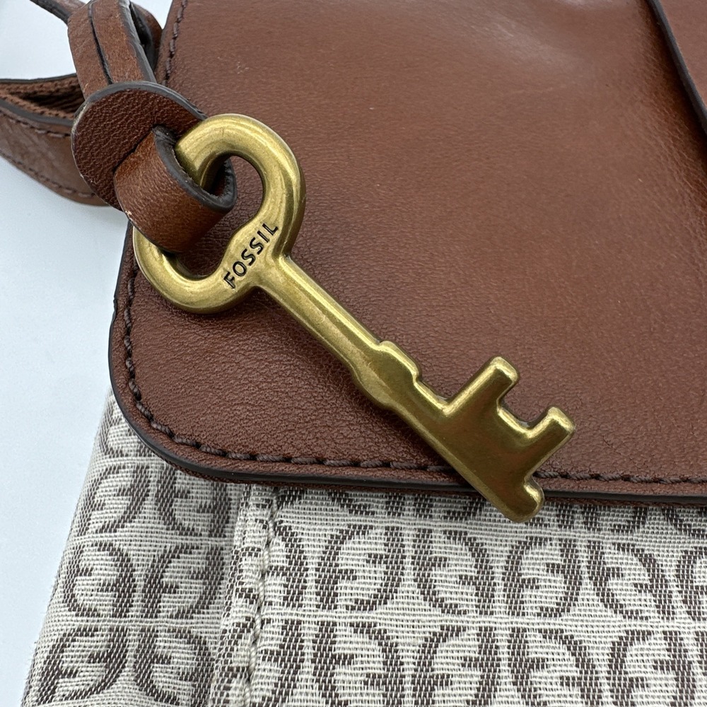 Fossil Women's Kinley Small Crossbody Purse Handbag Tan Patterned 9x8 - Picture 8 of 8